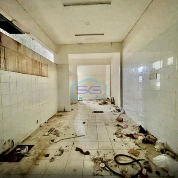 Disewakan Ruang Usaha Strategis Dekat Sriwedari Jalan Slamet Riyadi Solo LB 600m2-5