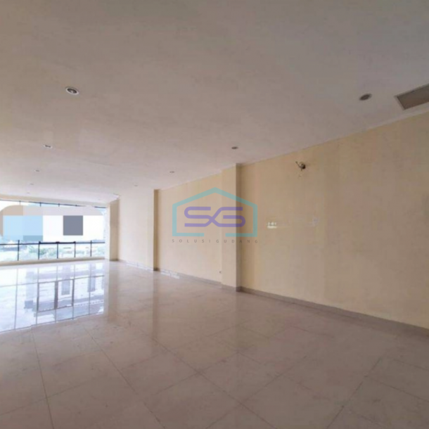 Disewakan Ruko Strategis 3 ½ Lantai Di Rawamangun Jakarta Timur-1