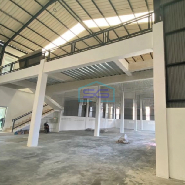 Dijual Gudang 1 Lantai Luas Bangunan 1013 m² Lokasi Cipondoh Tangerang-1