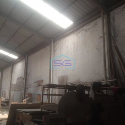 Disewakan Gudang Akses Container 40 Feet Luas Bangunan  600 m² Lokasi Cipondoh Tangerang