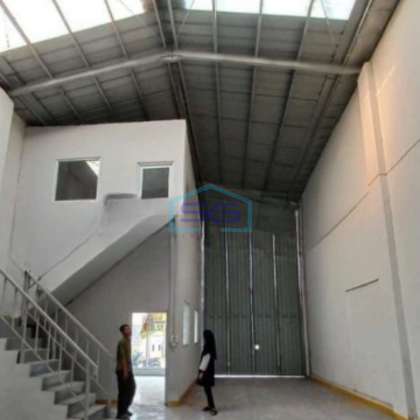 Disewakan Gudang Luas Tanah 300 m² Lokasi Kalideres Jakarta Barat-1