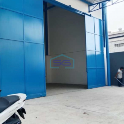Disewakan Gudang Luas Bangunan  600 m² Lokasi Bebas Banjir di Cipondoh Tangerang