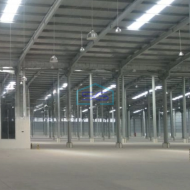 Dijual Gudang Lokasi Strategis dan Bebas Banjir di Lippo Cikarang Luas Bangunan  7912 m²-1