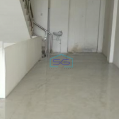 Disewakan Ruko Siap Pakai Luas Bangunan 190 m² di Jembatan Lima Jakarta Barat