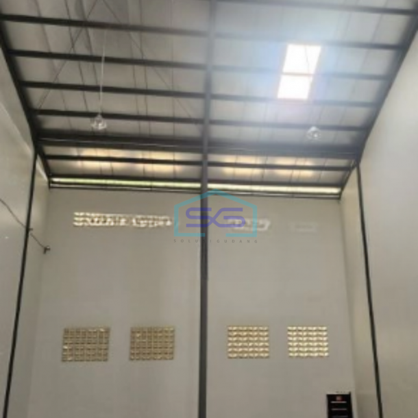 Disewakan Gudang Akses Container 40 Feet Luas Tanah 400 m² di Jakarta Barat-1