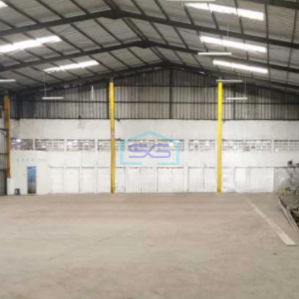 Disewakan Gudang Lokasi Bebas Banjir di Petir Tangerang Luas Bangunan 1000 m²-1