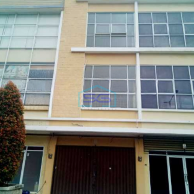 Dijual Ruko 3 Lantai Luas Bangunan  195 m² Lokasi di Jakarta Barat