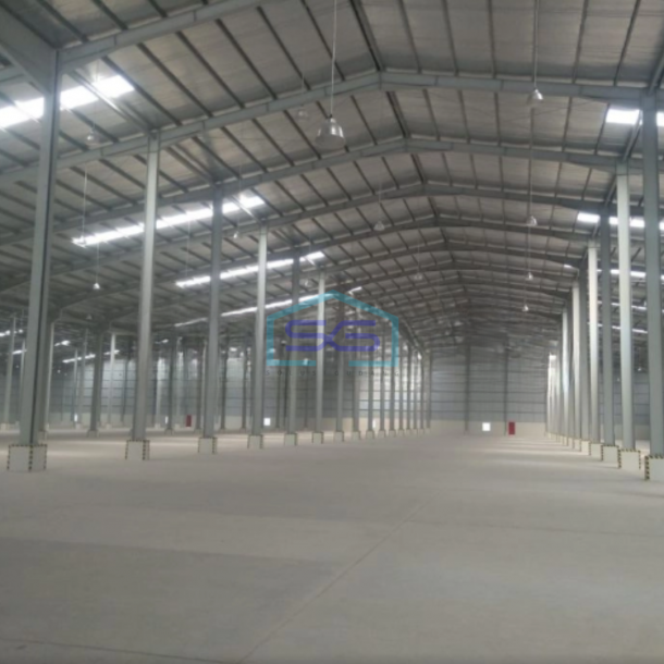 Disewakan Gudang Luas Tanah  12501 m² Lokasi di Lippo Cikarang-2