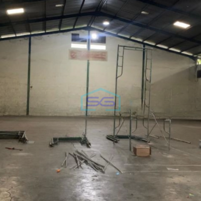Disewakan Gudang Ada Kantor Luas Tanah  1100 m² Lokasi di Karawaci Tangerang