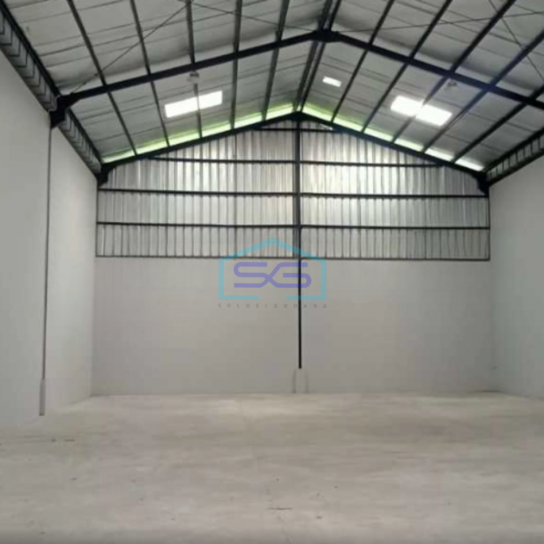 Disewakan Gudang Akses Container Luas Tanah 486 m² Lokasi di Tangerang-2