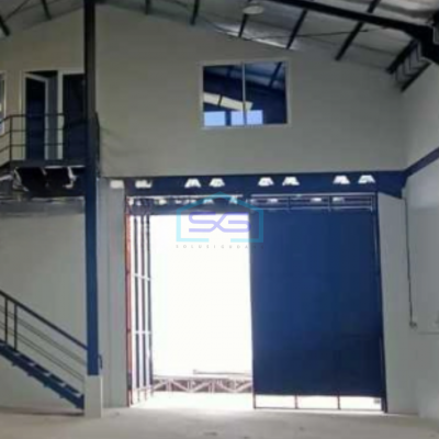 Disewakan Gudang Akses Container Luas Tanah 486 m² Lokasi di Tangerang