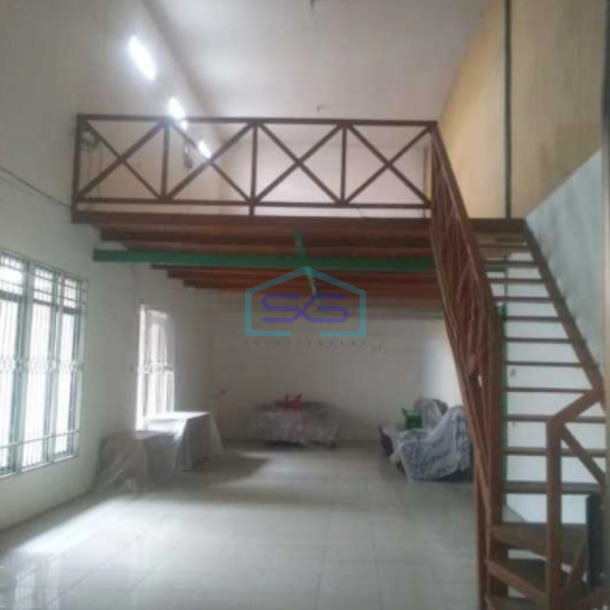 Dijual Gudang di Cibolerang Luas Bangunan 1500 m²-1