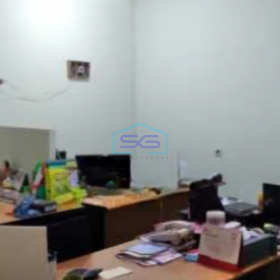 Disewakan Ruko di Cicadas Banudng Luas 220m²