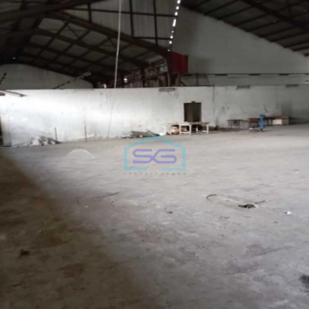 Disewakan Gudang Area Arjuna Cocok untuk Parkir Travel Di Andir Bandung-4