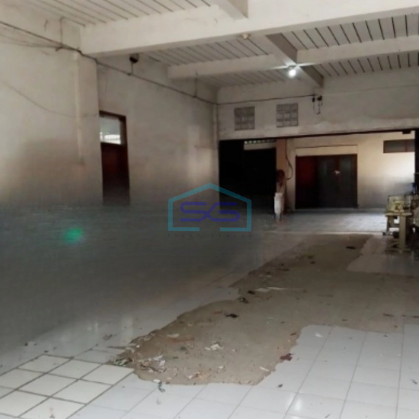 Disewakan Gudang Mainroad Pasirkoja Dekat Pintu Tol Luas Bangunan 2500 m²-1