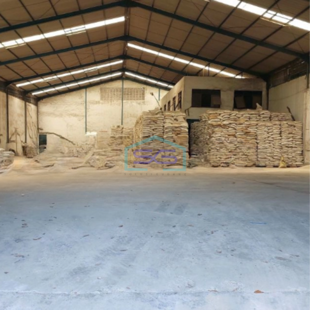 Disewakan Gudang Luas Tanah  30000 m² Lokasi Bebas Banjir di Kalianak Surabaya-1