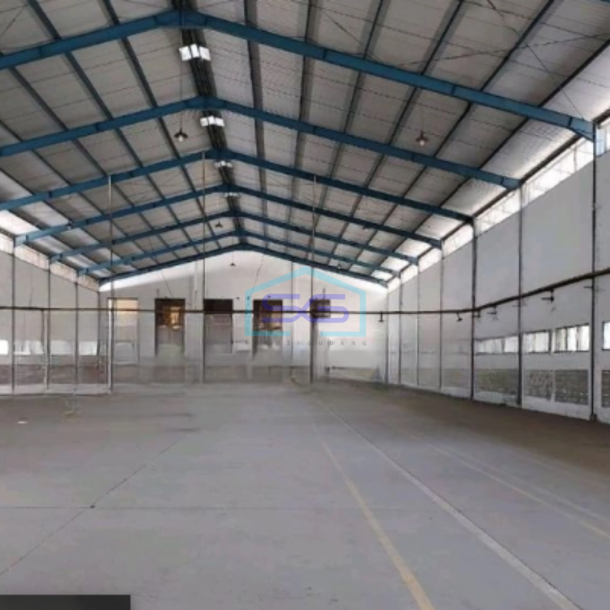 Disewakan Gudang Akses Container Luas Bangunan 7562 m² Lokasi Bebas Banjir di Sidoarjo-1