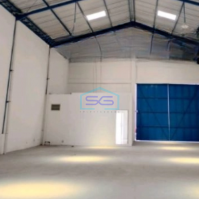 Dijual Gudang Akses Container Luas Bangunan 360 m² Lokasi Bebas Banjir di Gresik