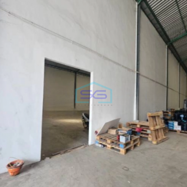 Disewakan Gudang Luas Tanah 1080 m2 Lokasi Bebas Banjir di Gedangan Sidoarjo-1
