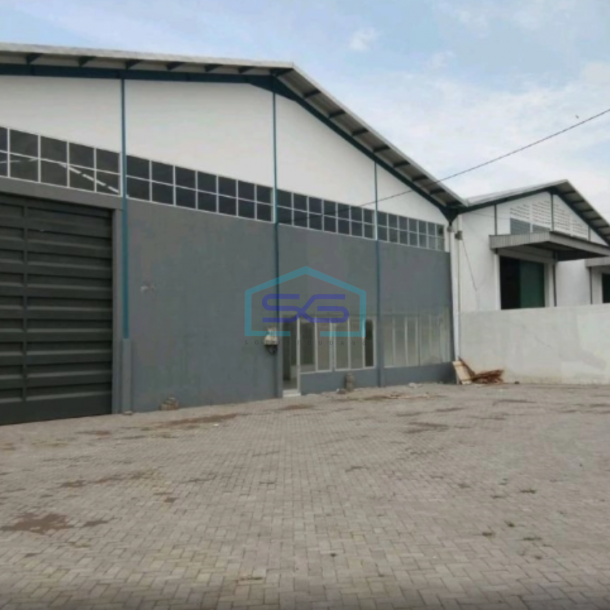Dijual Gudang Ijin Industri Akses Dekat Tol dan Bandara Waru Surabaya LT 1426m2-1