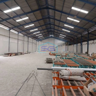 Disewakan Gudang Lokasi Bebas Banjir Luas Bangunan  2205 m² di Margomulyo Surabaya