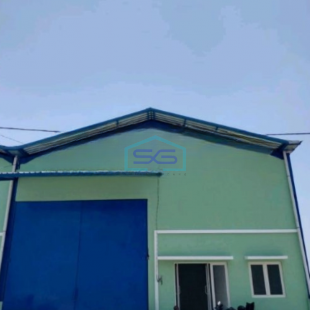 Dijual Gudang Akses Container Luas Tanah  396 m² Lokasi di Gresik Jawa Timur-1