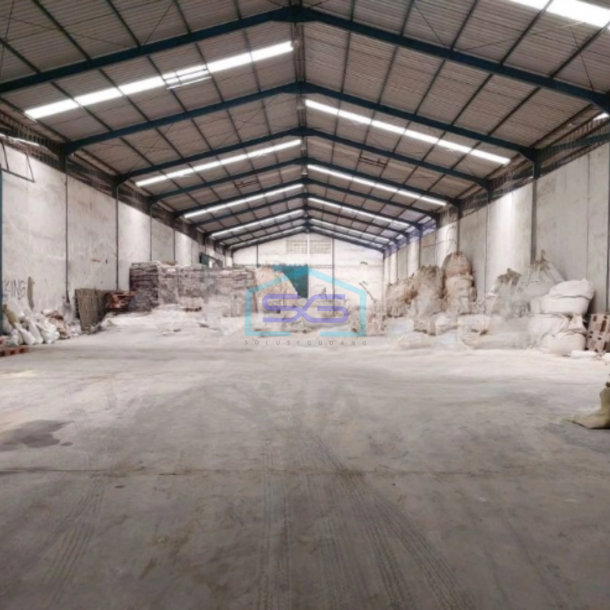 Disewakan Gudang Akses Container Luas Bangunan 3305 m² di Surabaya-2
