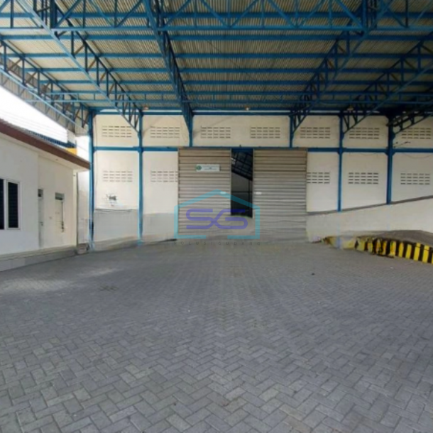 Disewakan Gudang Luas Tanah  1220 m² Lokasi di Margomulyo Surabaya-1