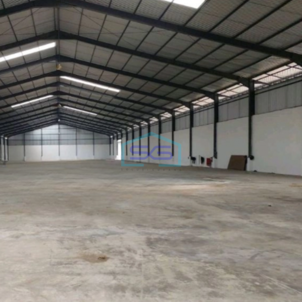 Disewakan Gudang Lahan Parkir Luas Lokasi di Gresik Jawa Timur Luas Tanah 30000 m²-1