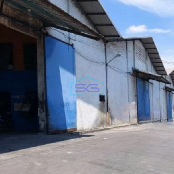 Disewakan Gudang Siap Huni Lokasi Bebas Banjir di Surabaya Luas Bangunan  3305 m²-1