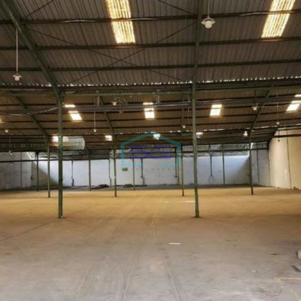 Disewakan Gudang Ijin Industri Siap Pakai di Margomulyo Surabaya Luas Bangunan 2500m2-3