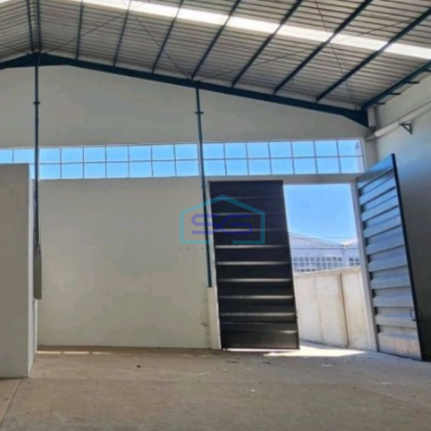 Dijual Gudang Luas Tanah  1426 m² Akses Container Lokasi di Surabaya-1