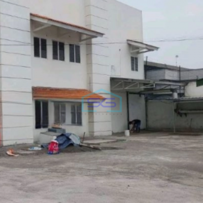 Disewakan Gudang Akses Container Luas Bangunan  2205 m²  di Surabaya