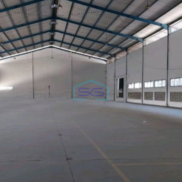 Disewakan Gudang Lokasi Bebas Banjir Luas Bangunan 7562 m² di Waru Sidoarjo-2