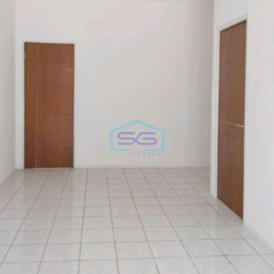 Dijual Gudang Akses Container Luas Tanah  396 m² Lokasi Bebas Banjir di Gresik