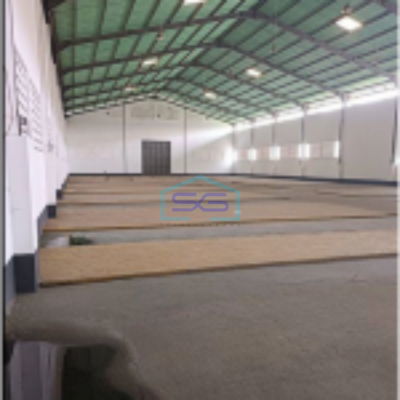 Disewakan gudang siap pakai di kawasan akong sepatan-8