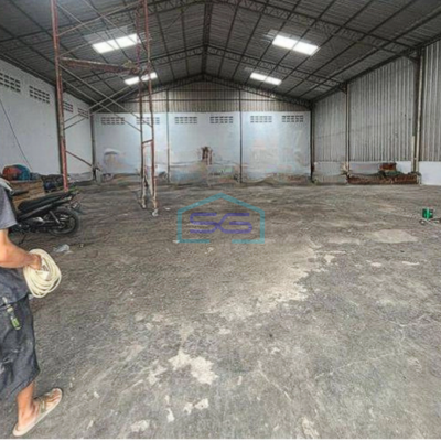 Disewakan gudang bagus 480m2 di Cipondoh