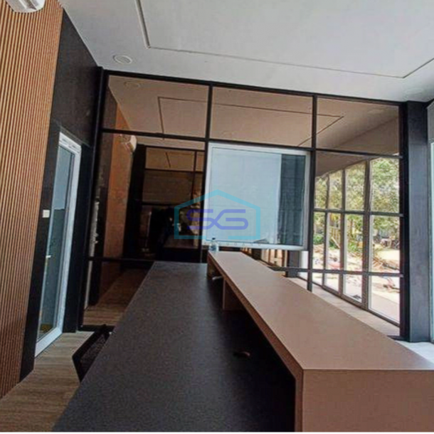 Disewakan gudang + kantor bagus siap pakai di Kalideres-2