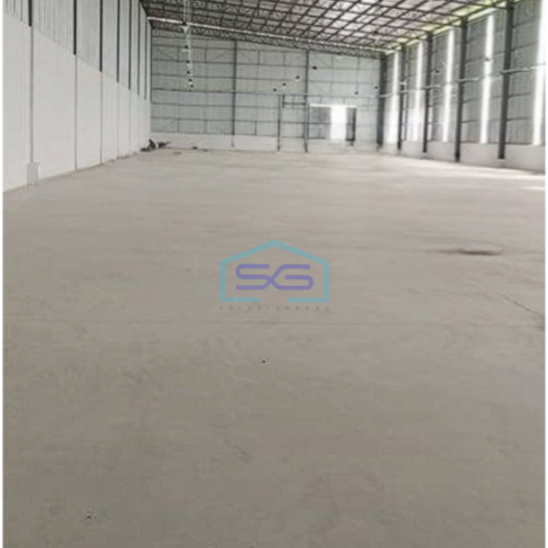 Disewakan gudang bagus luas 2000m2 di Legok-5