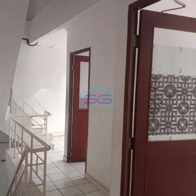 Disewakan Ruko Hoek Di Mutiara Taman Palem Cengkareng Jakarta Barat LB 282m2