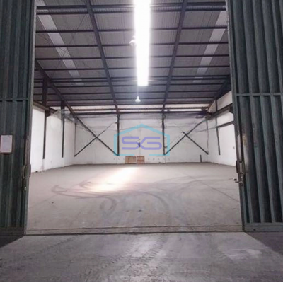 Disewakan gudang bagus 428m2 di Jurumudi