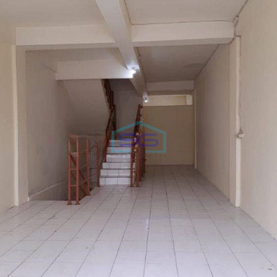 Disewakan Ruko Di Jakarta Barat Bangunan 3 Lantai LB 168m2