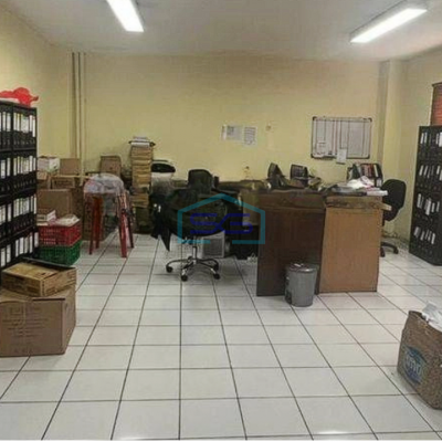 Dijual gudang gandeng 504m2 di Kamal