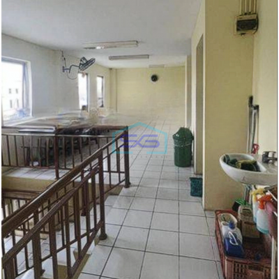 Dijual gudang gandeng 504m2 di Kamal