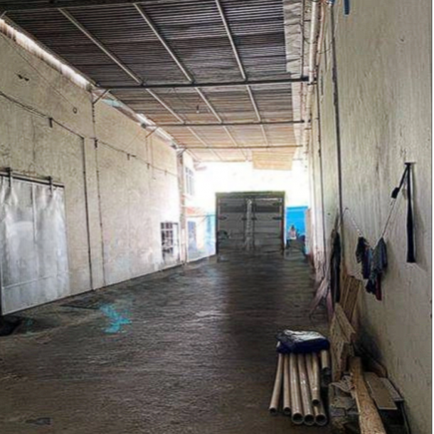 Disewakan gudag bagus siap pakai di Tritonville-4