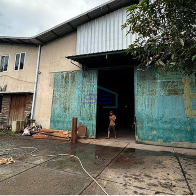 Disewakan dan dijual gudang 1200m2 bagus di Cipondoh