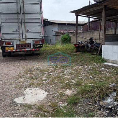 Disewakan gudang bagus luas 2100m2 di Jurumudi-4