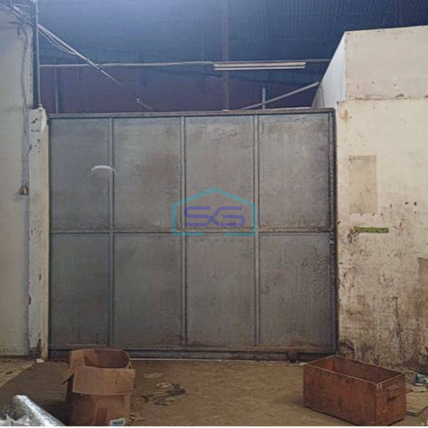 Disewakan gudang bebas bajir bagus 1600m2 di Cipondoh-2