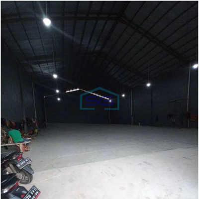 Disewakan gudang bagus diap pakai di  Kav.dpr Cipondoh Tangerang