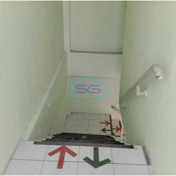Disewakan gudang 350m2 di Cengkareng-5